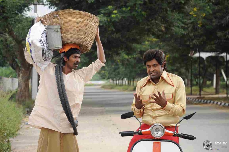 Athadu Aame O Scooter